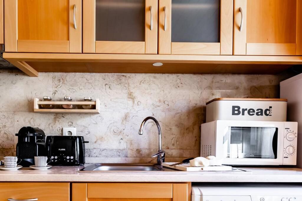 Inloveapartments - Duplex At Alfama Lisbona
